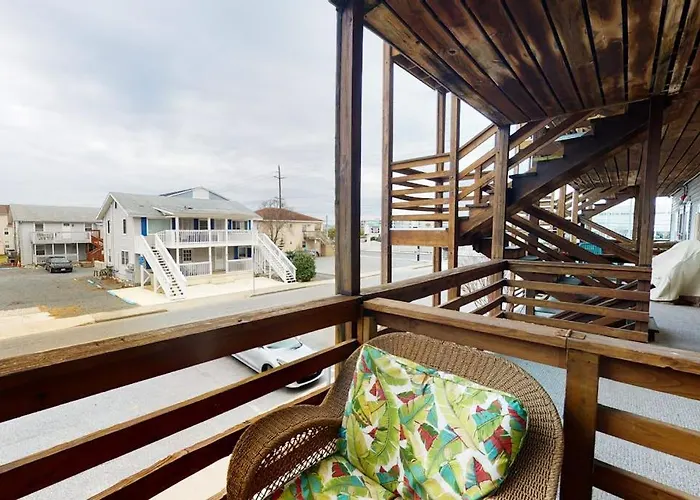 Ocean Point I 105 *
